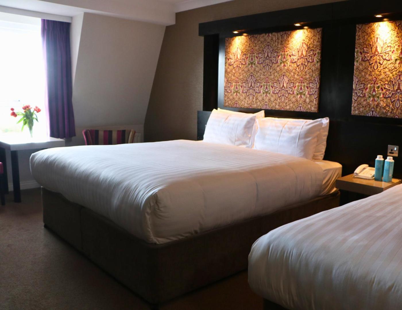 Hotel Flannery's