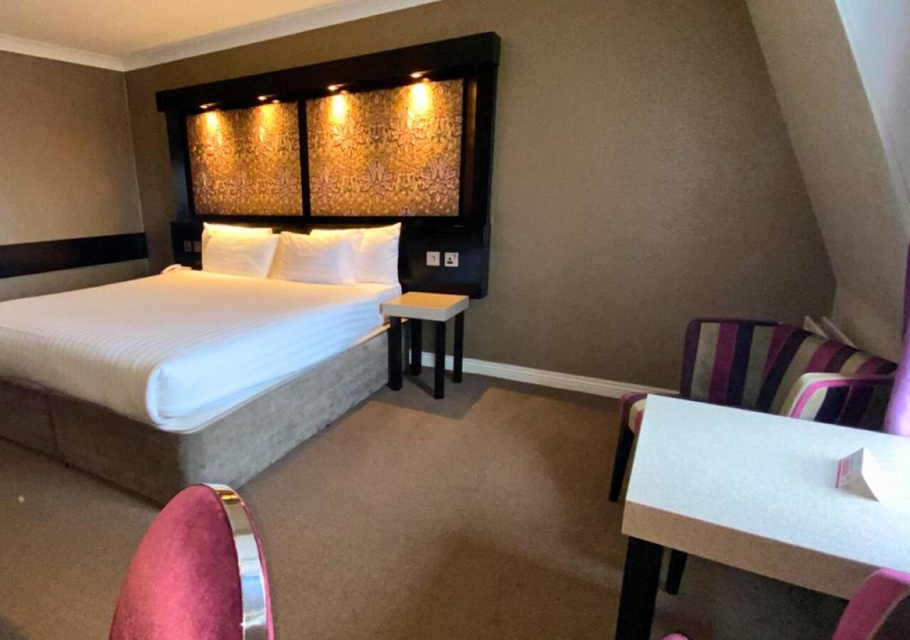 Flannery's 3* Galway
