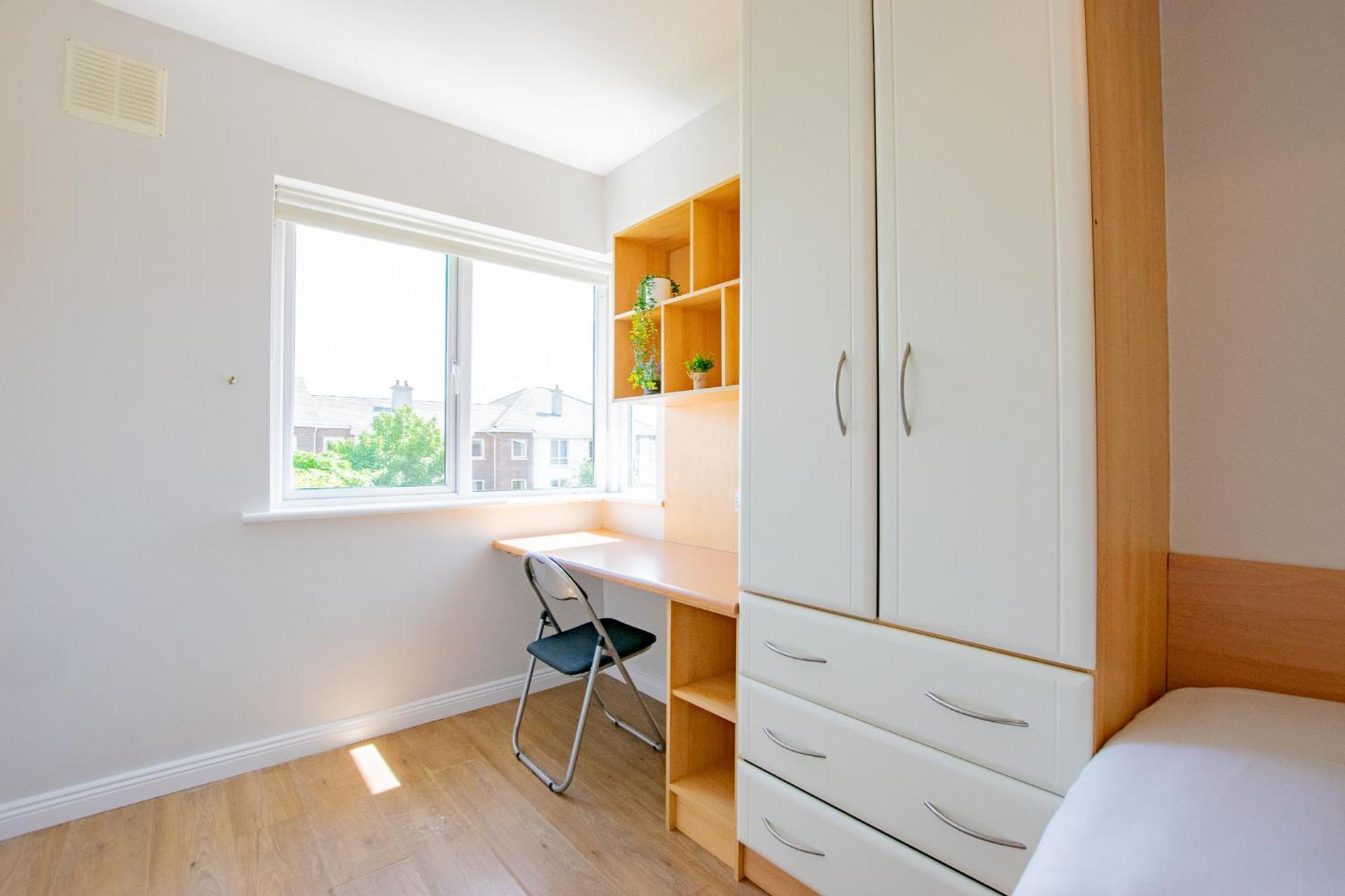 Holiday home 66 - Large Townhouse By Shortstays *