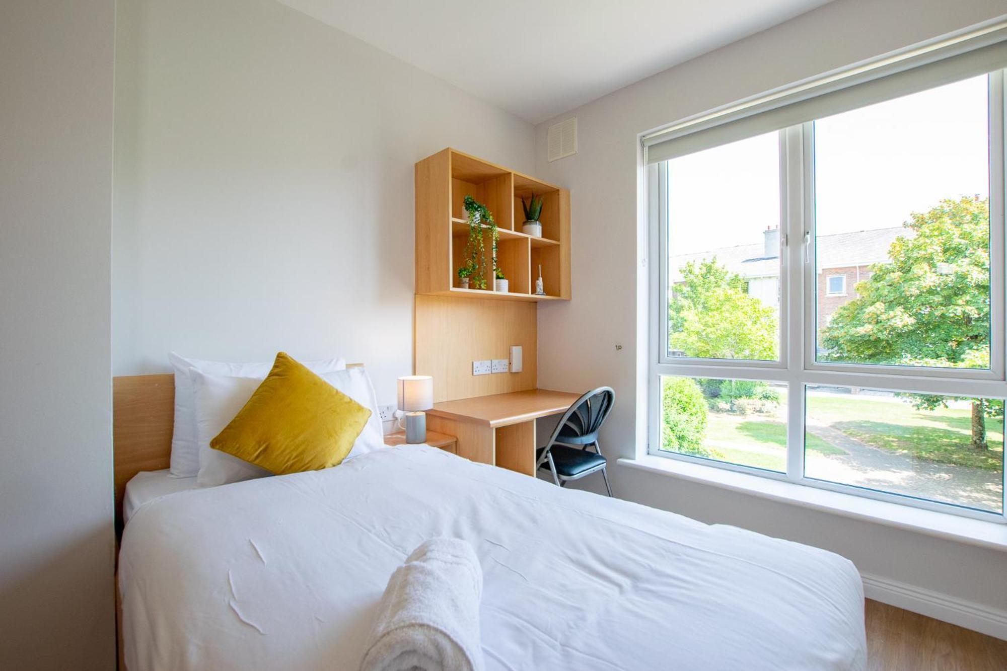 Holiday home 54 - Spacious Townhouse By Shortstays *