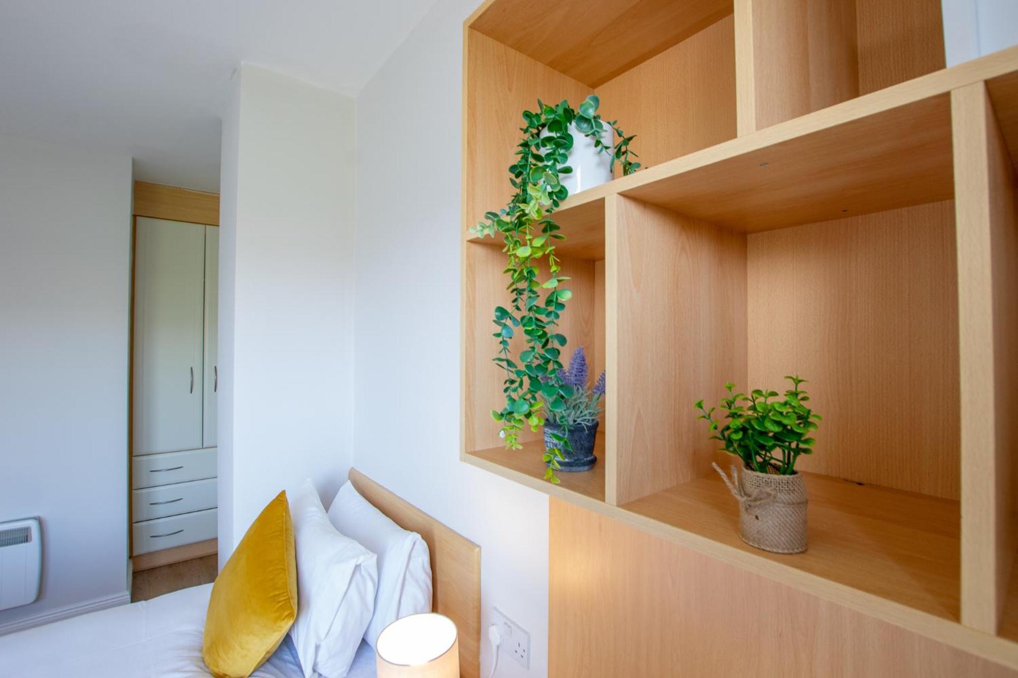 54 - Spacious Townhouse By Shortstays Holiday home *