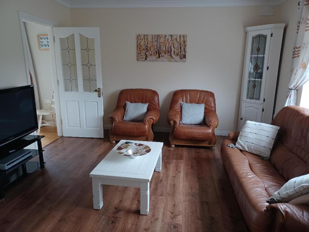 Cloonboo With Tours Sleeps 12 *
