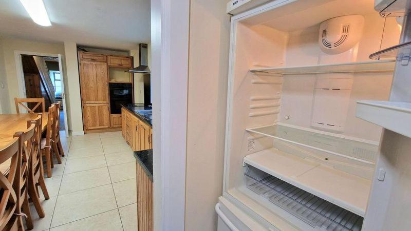 8 Bedroom Townhouse *