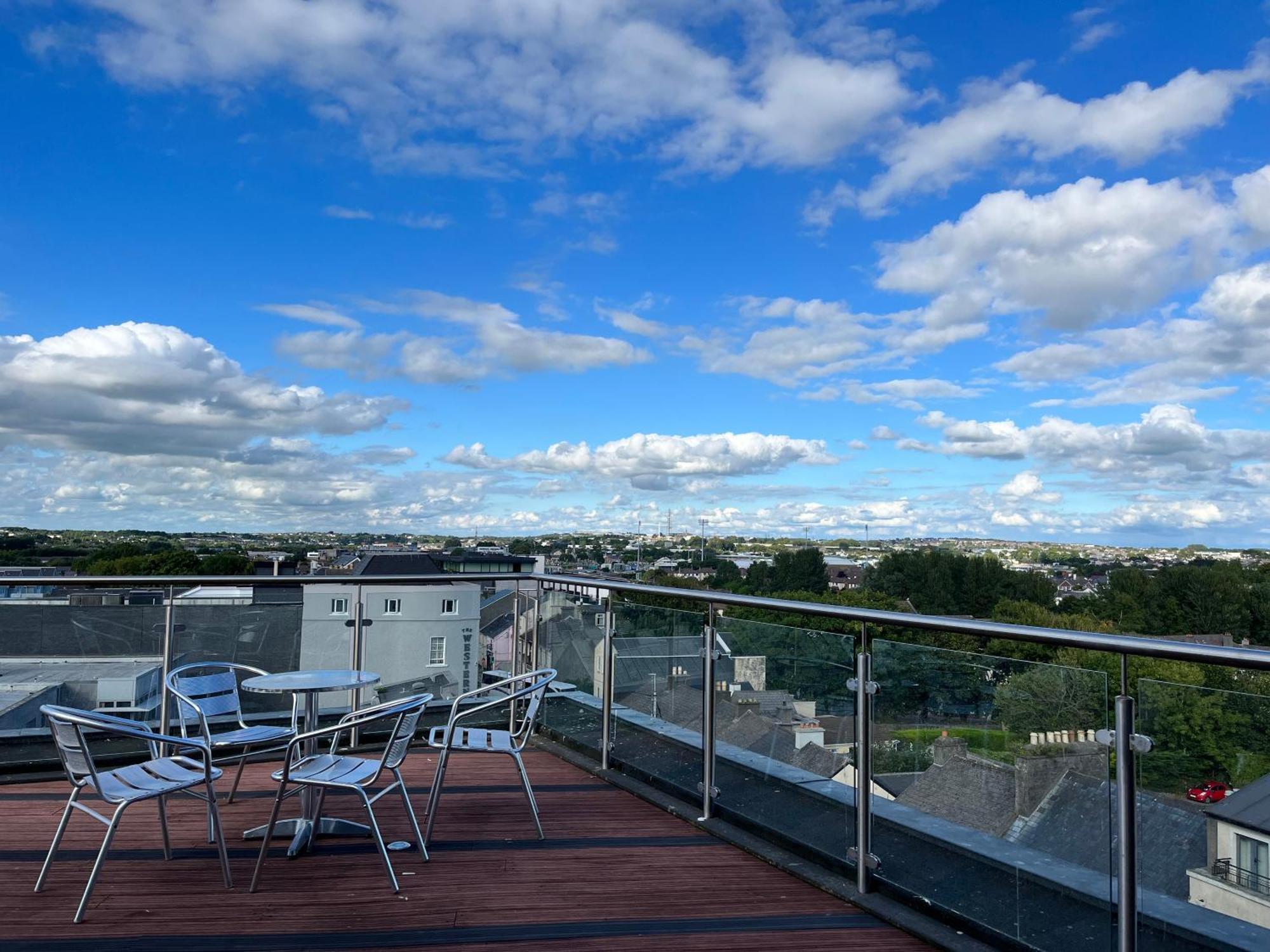 The Western Citypoint Apartment *