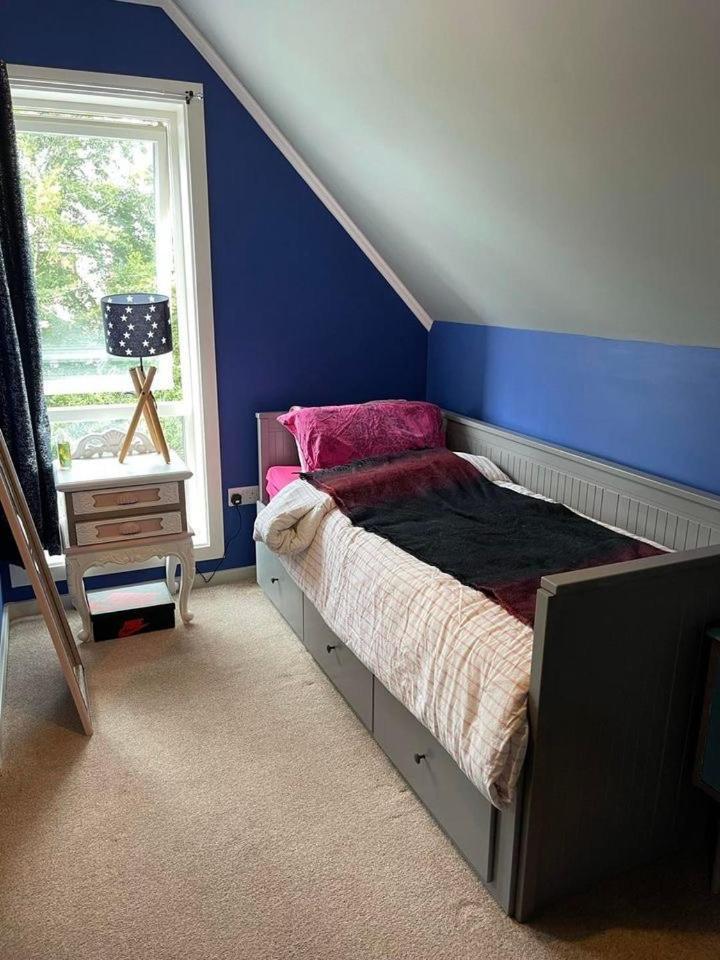Homestay Chezwise Eircode H91 Ff2k
