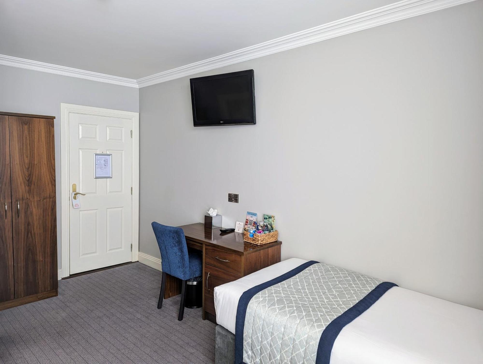 The Western 4*