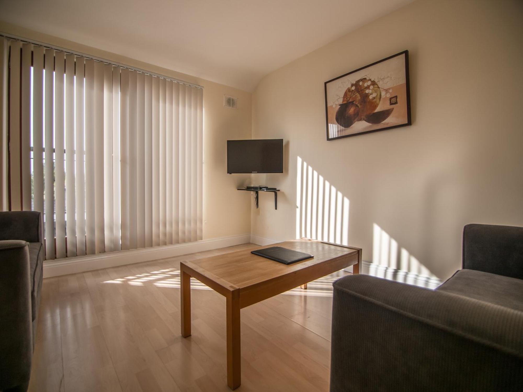 Aparthotel Donegan Court