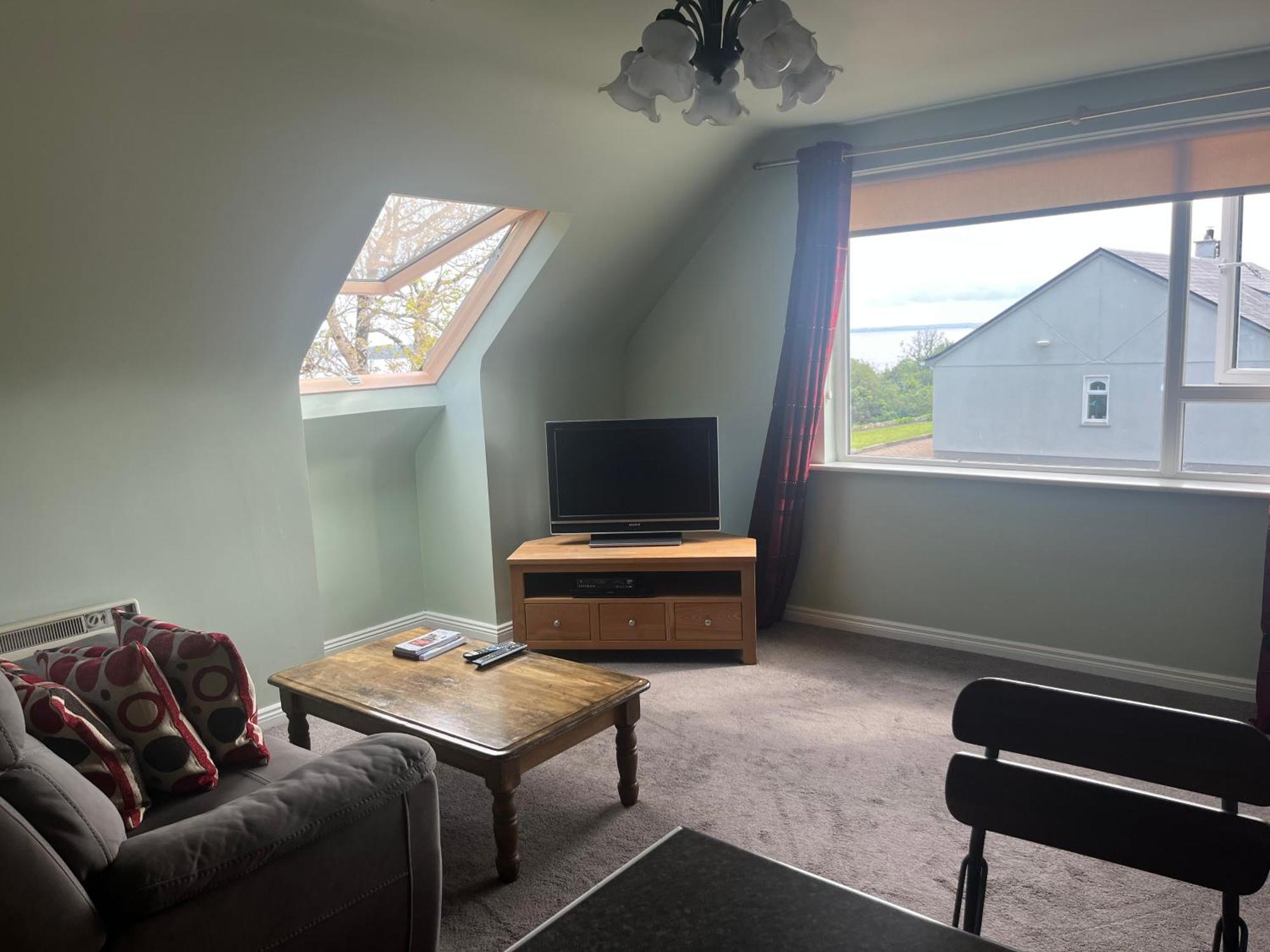 Lough Corrib - With Private Access To Apartment
