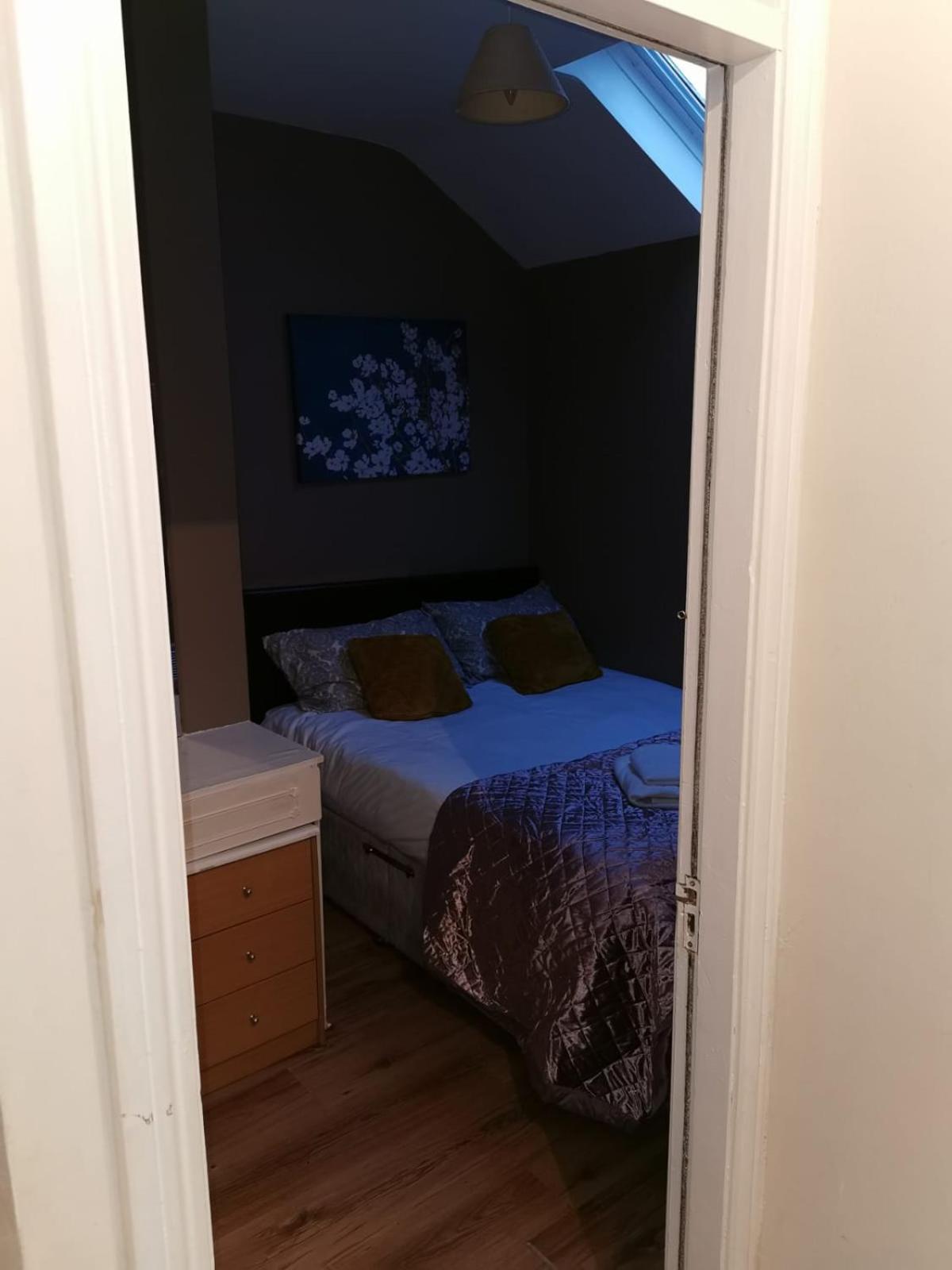 Sally 4 Apartment