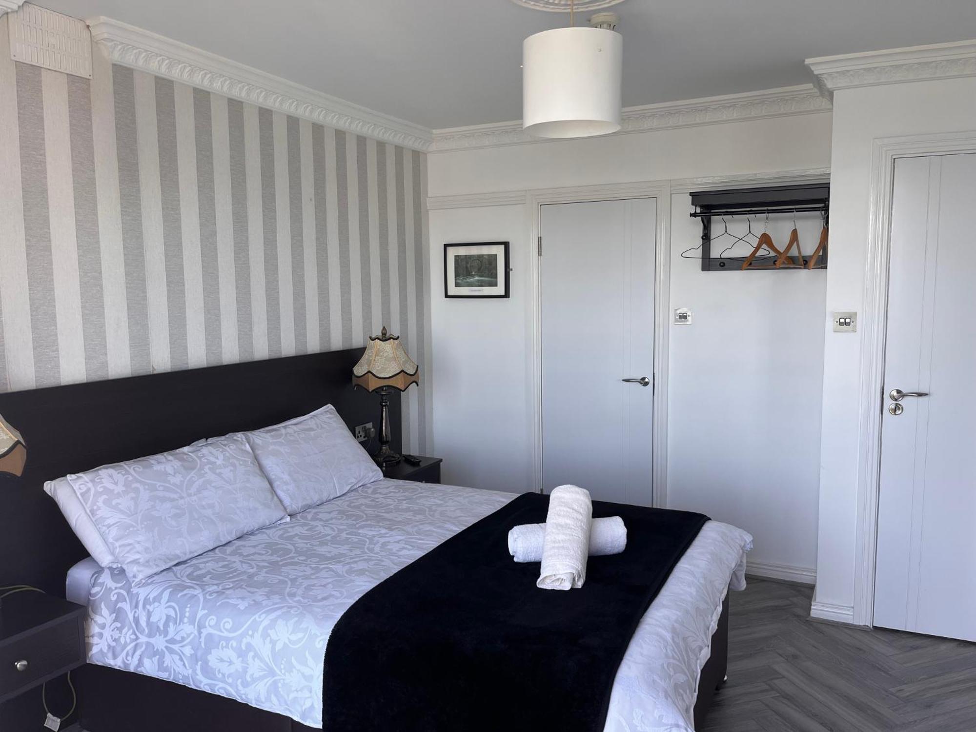 The Light House 3* Galway