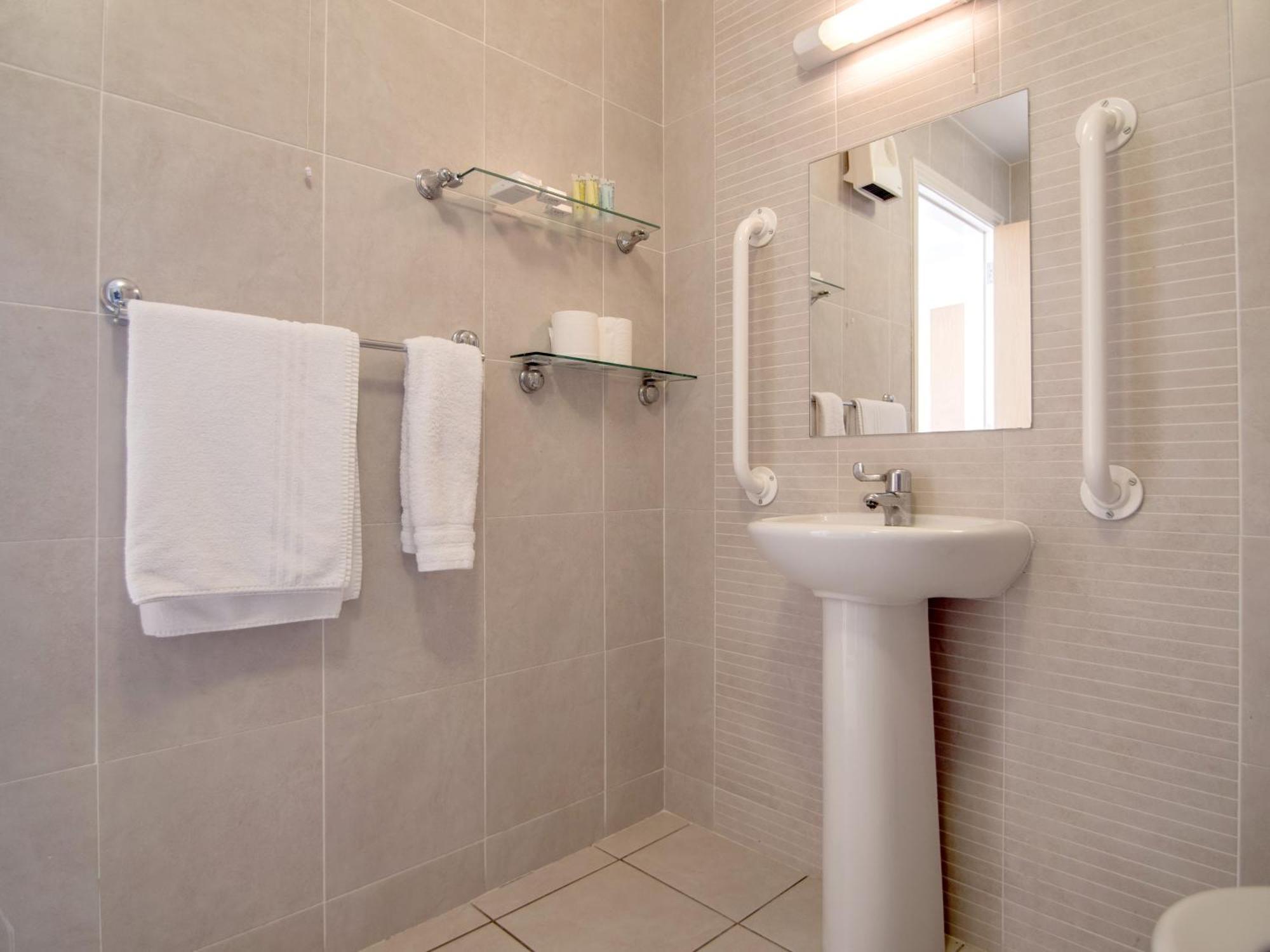 Aparthotel Donegan Court