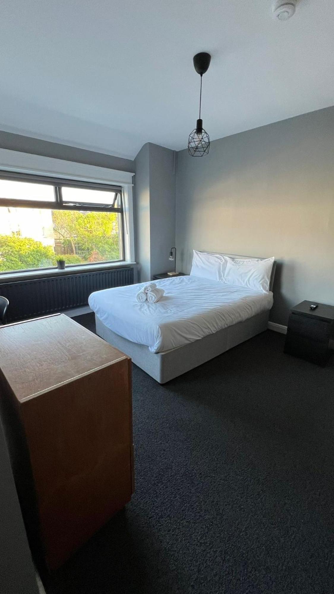 Twelve - Boutique -galway Centre -6 Bed En-suite - Free Parking Holiday home *