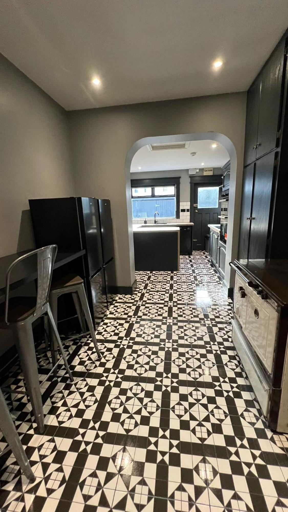 Holiday home Twelve - Boutique -galway Centre -6 Bed En-suite - Free Parking *