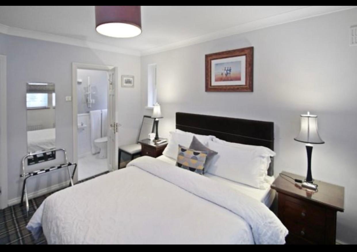 Almara House