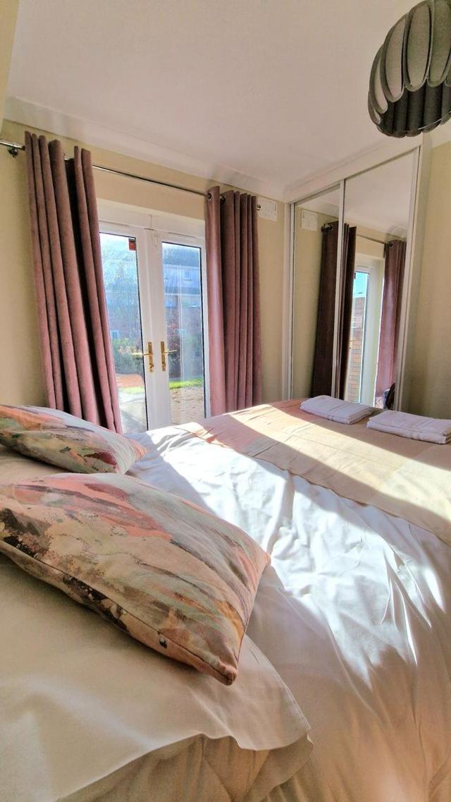 Cosy Two Bedroom * Galway