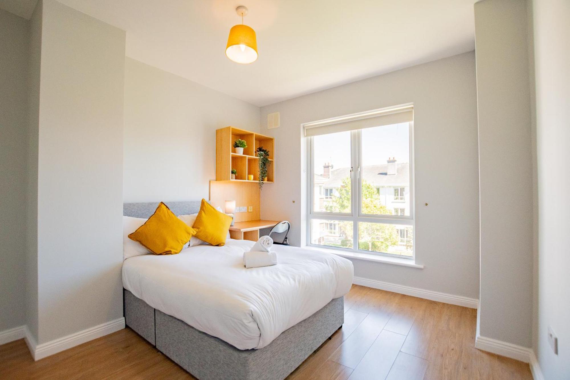 66 - Large Townhouse By Shortstays Holiday home *