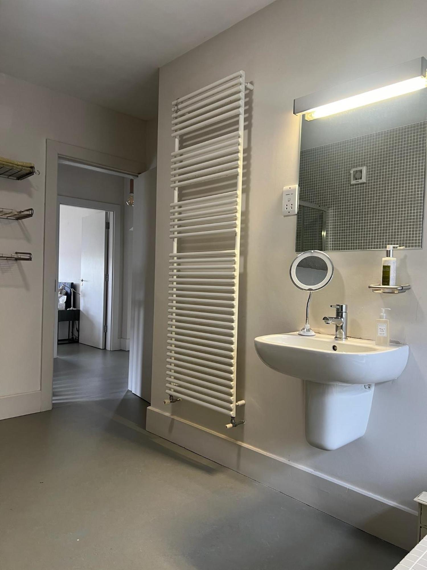 Blue Door Canal House Apartment Galway