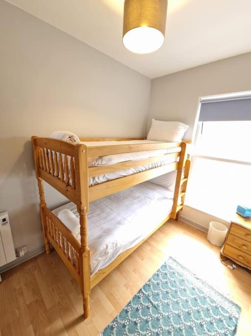 Centrally Located Two Bed - Sleeps Four *