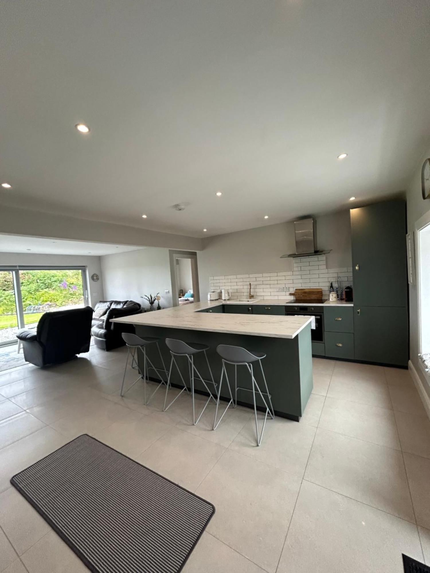 Holiday home Mary's Seaview Clifden