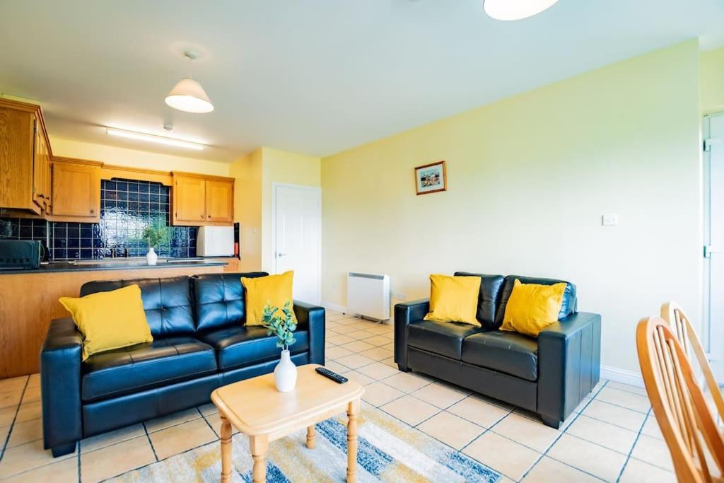 Apartment 54 - Large Three Bed With Parking Galway