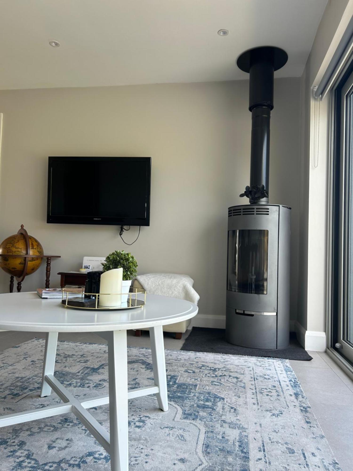 Holiday home Mary's Seaview Clifden