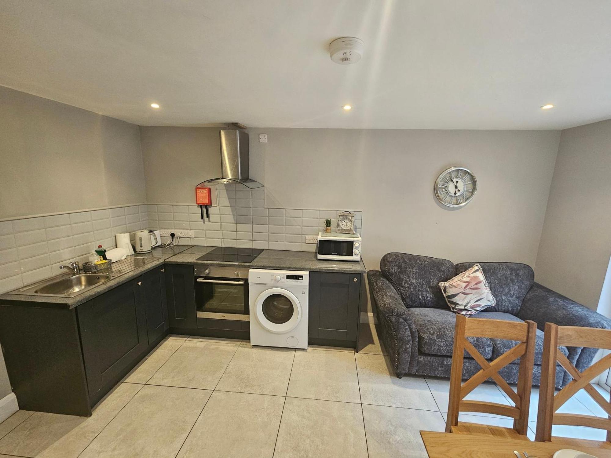 Apartment 7 Eyre Square Lane
