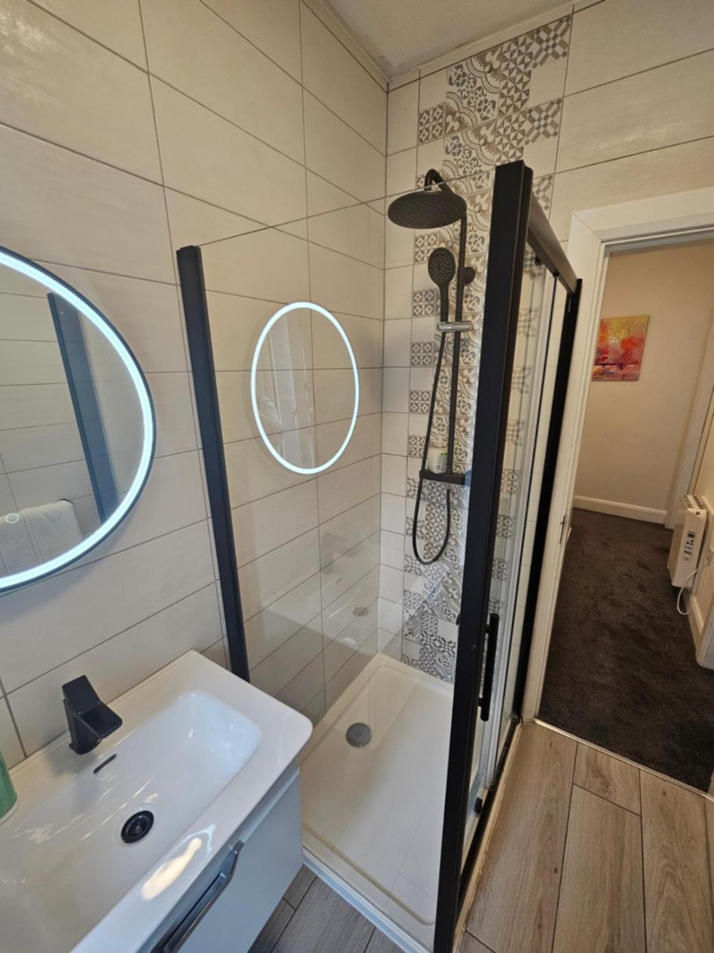 3 Eyre Square Lane Apartment