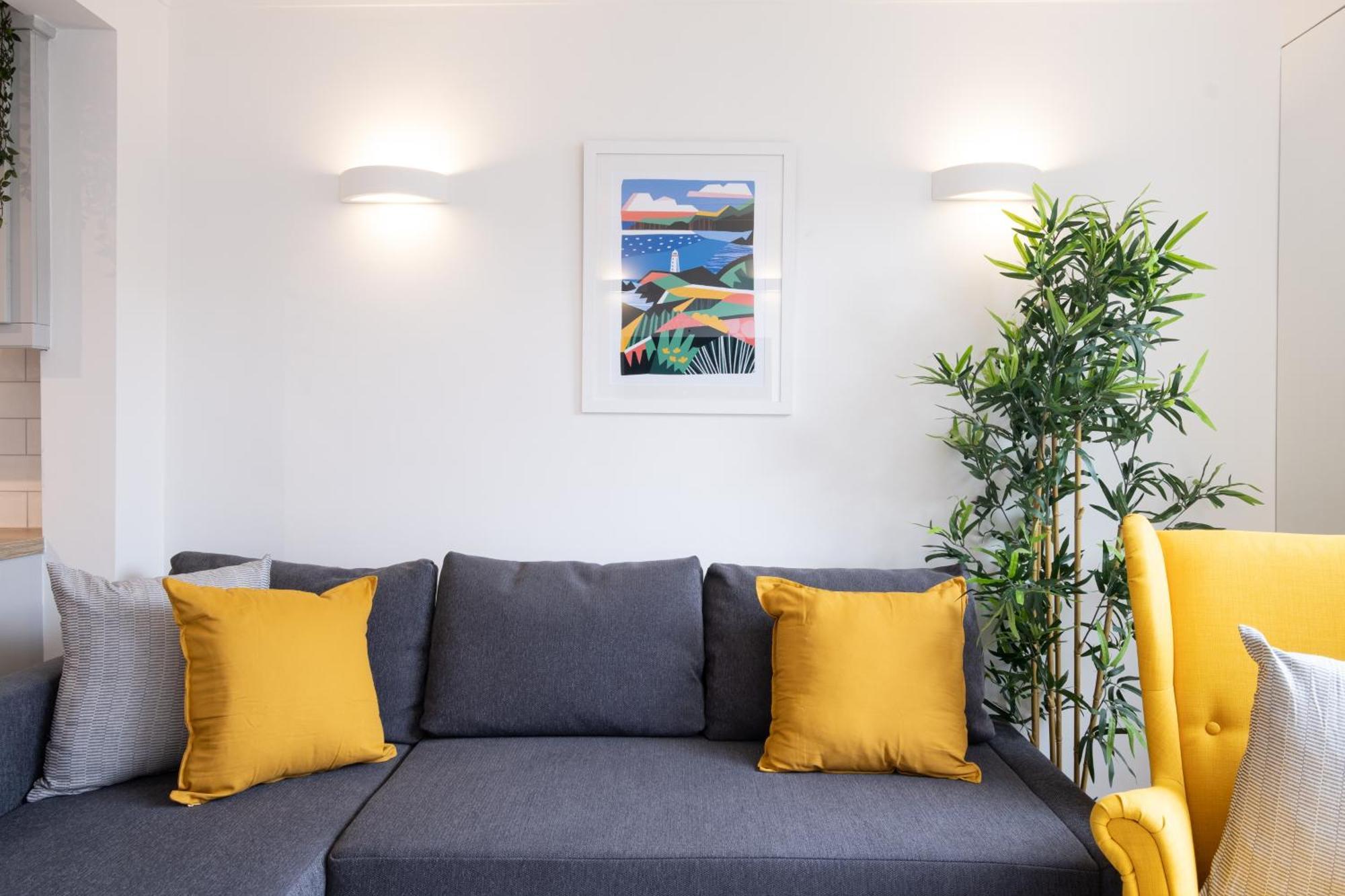 Apartment Luxury Modern Penthouse, Centre, Sleeps 6 *