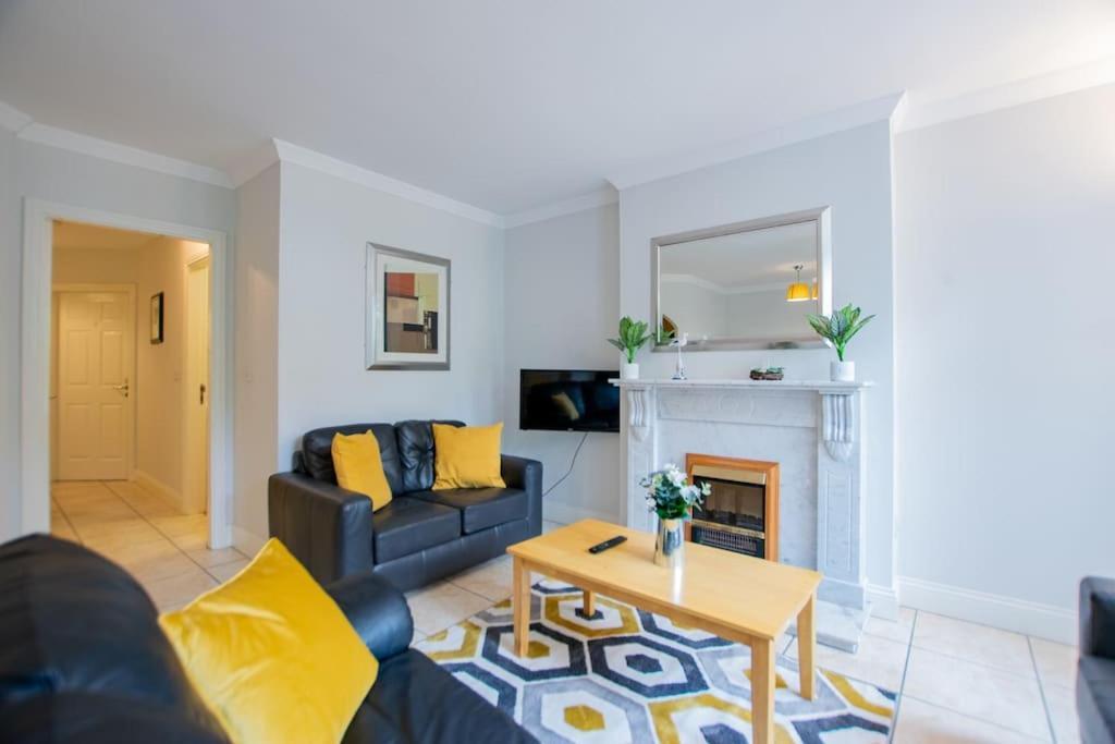 Apartment 17 - Spacious 2 Bed With Parking Galway