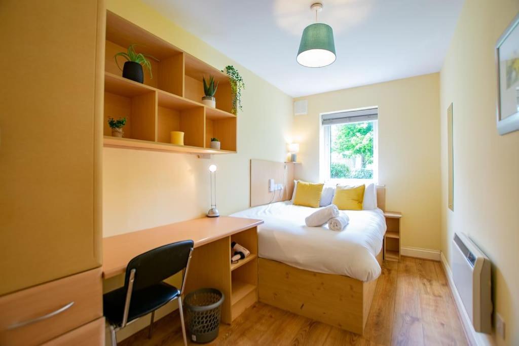 Apartment 21 - 2 Bed By Shortstays *