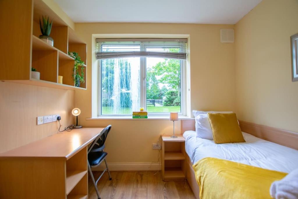 21 - 2 Bed By Shortstays * Galway