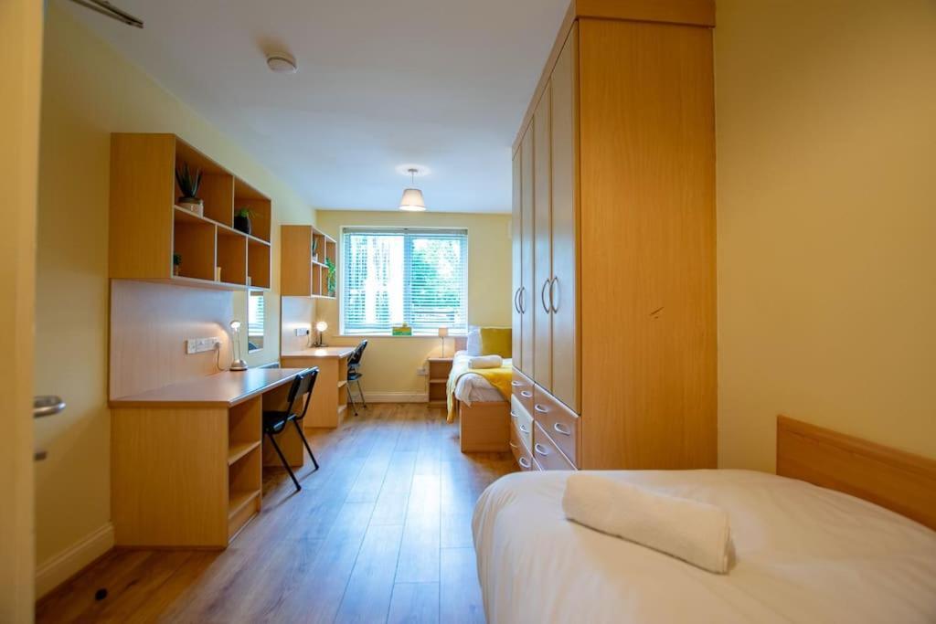 21 - 2 Bed By Shortstays Apartment