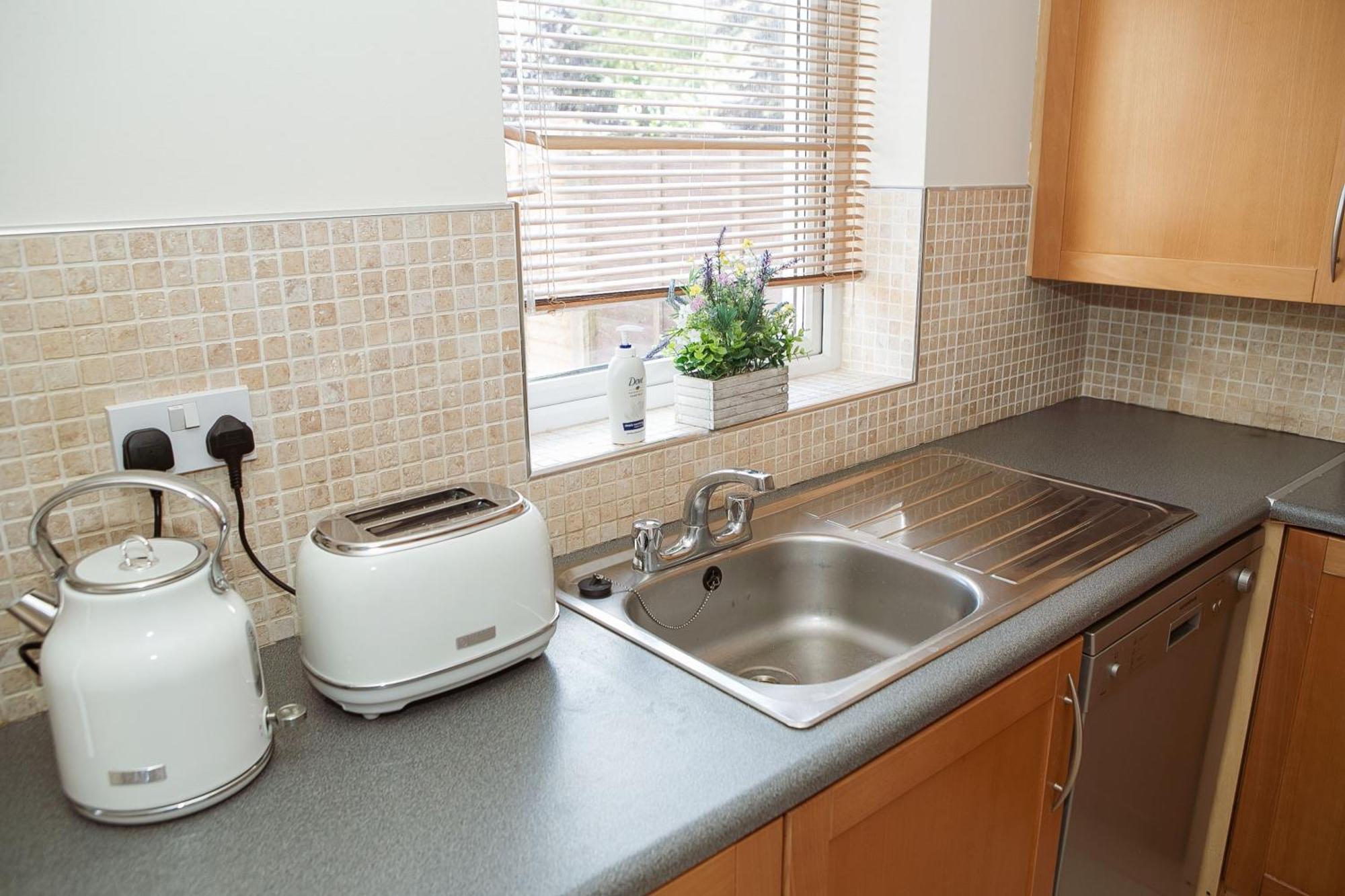 Holiday home Spacious 4 Bedroom & 4 Bathrooms *