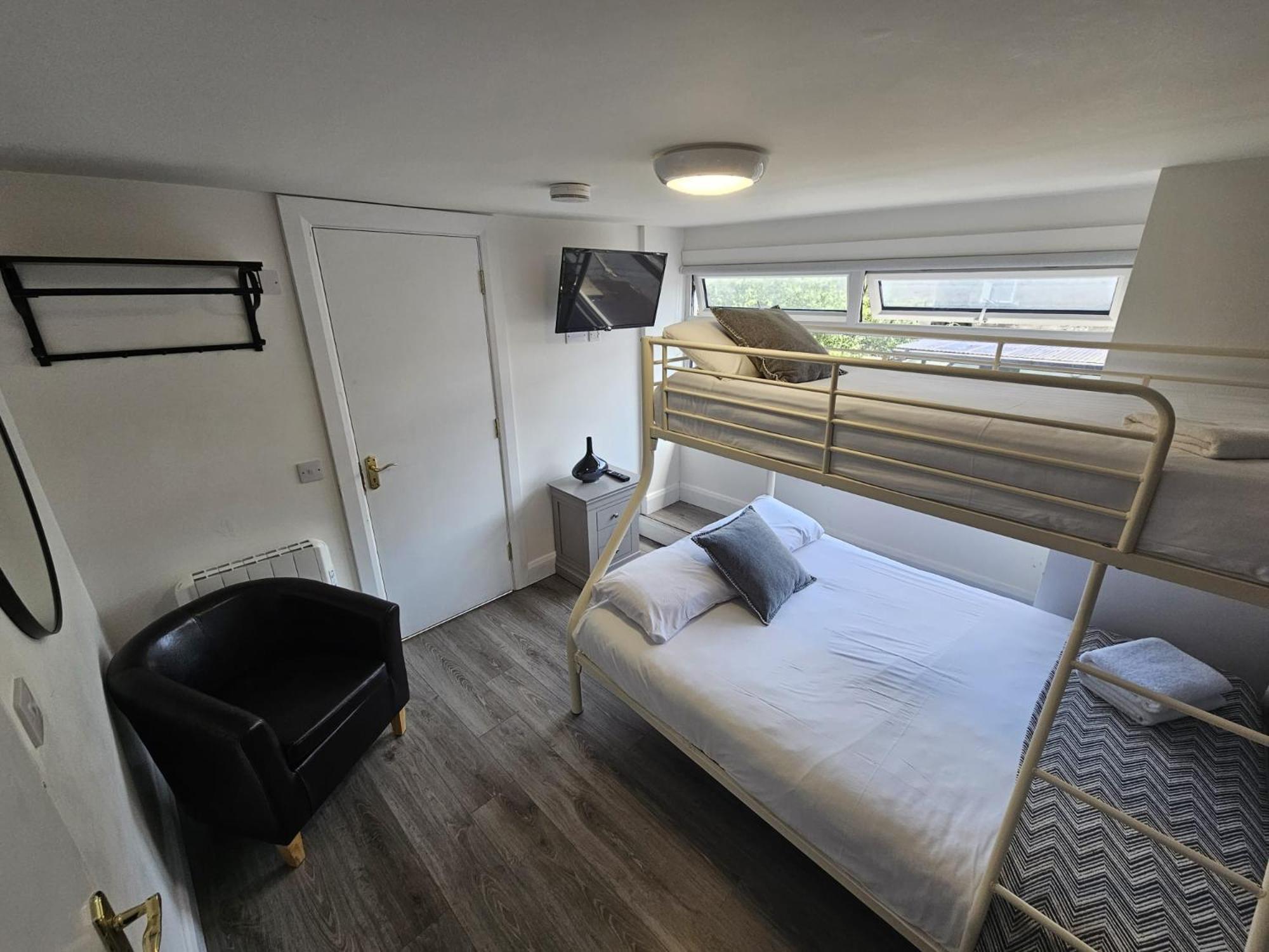 Eyre Square Centre House With Hot Tub * Galway
