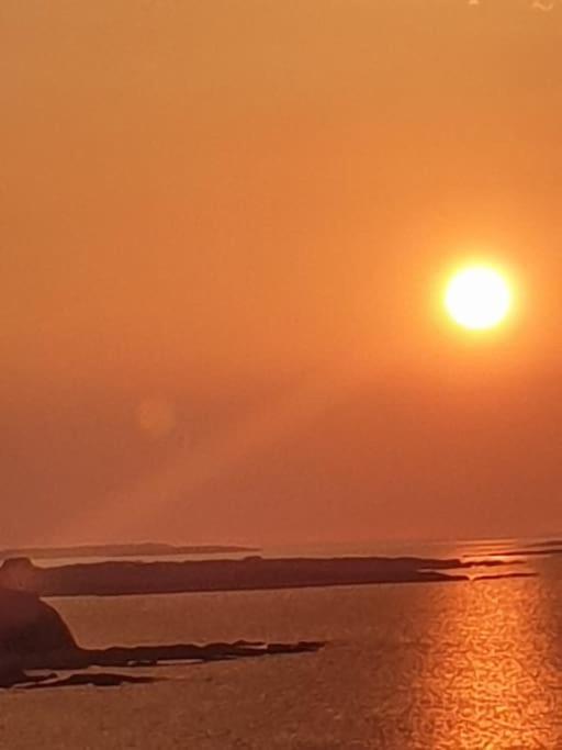 Tom Jacks, Coastal Views And Walks Connemara