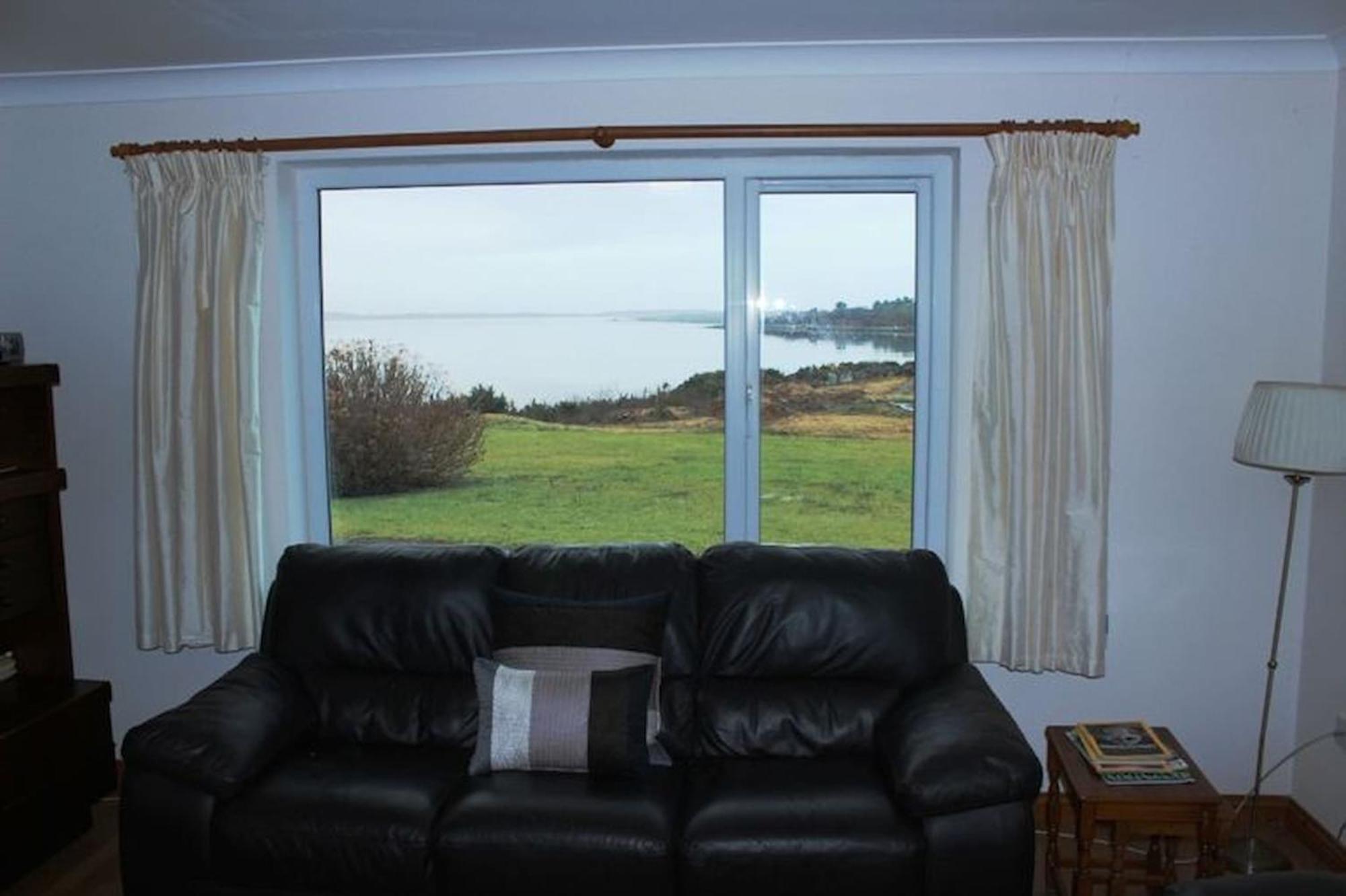 Waterside Cottage, Cashel Holiday home