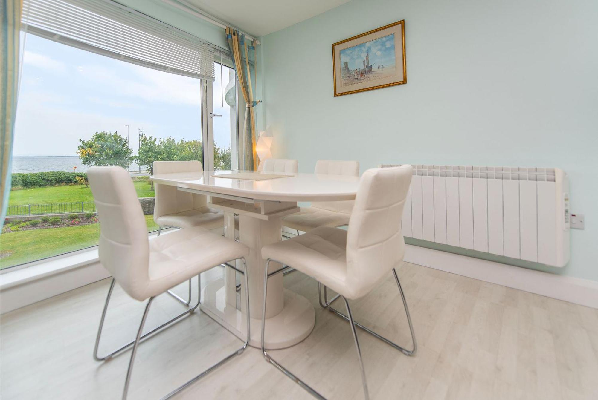 Seaview In Apartment *