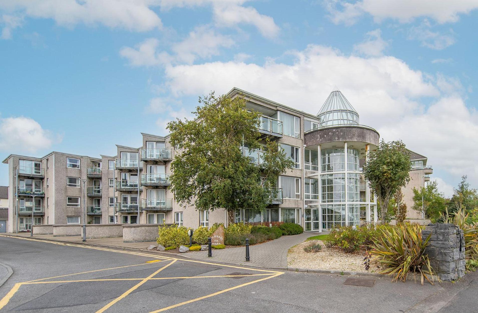 Apartment Seaview In *