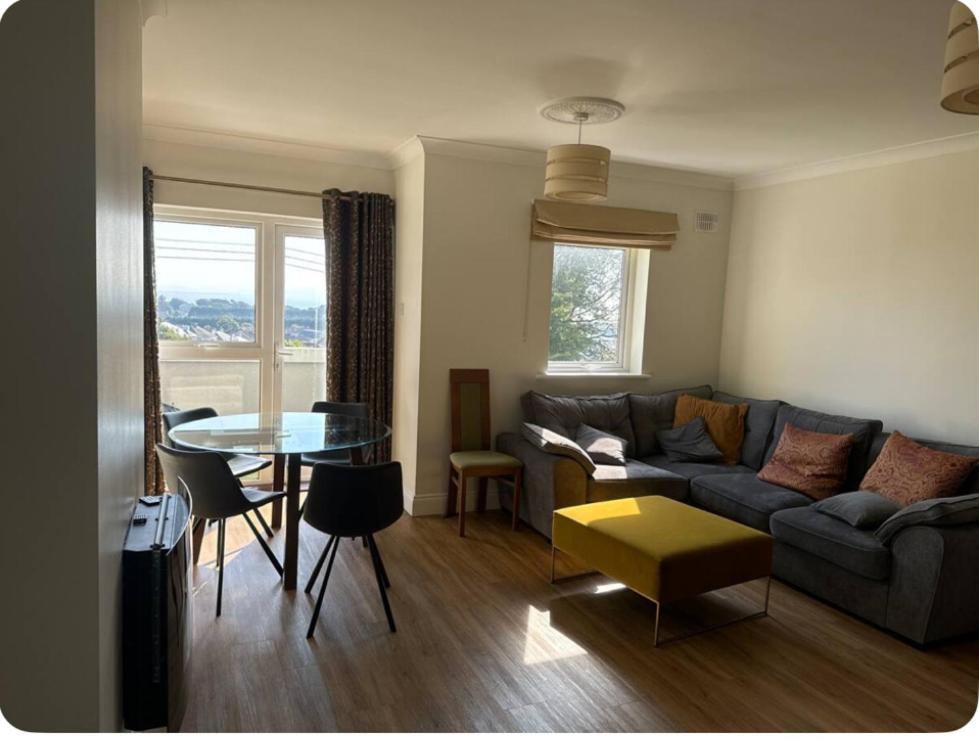 A Cozy Walking Distance To The With A Private Bathroom Homestay *
