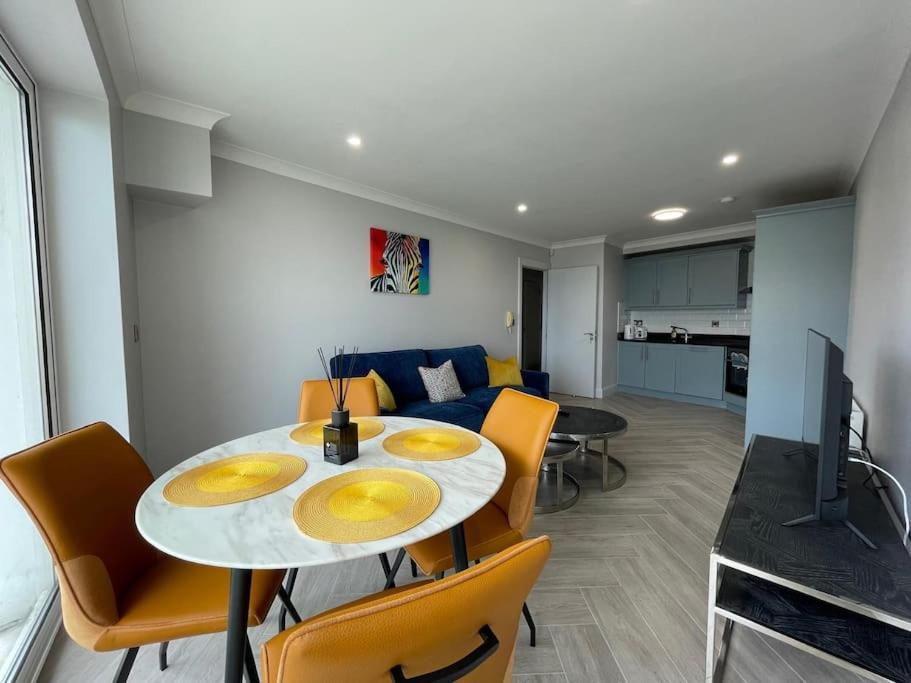 Exquisite Sea View In Salthill,