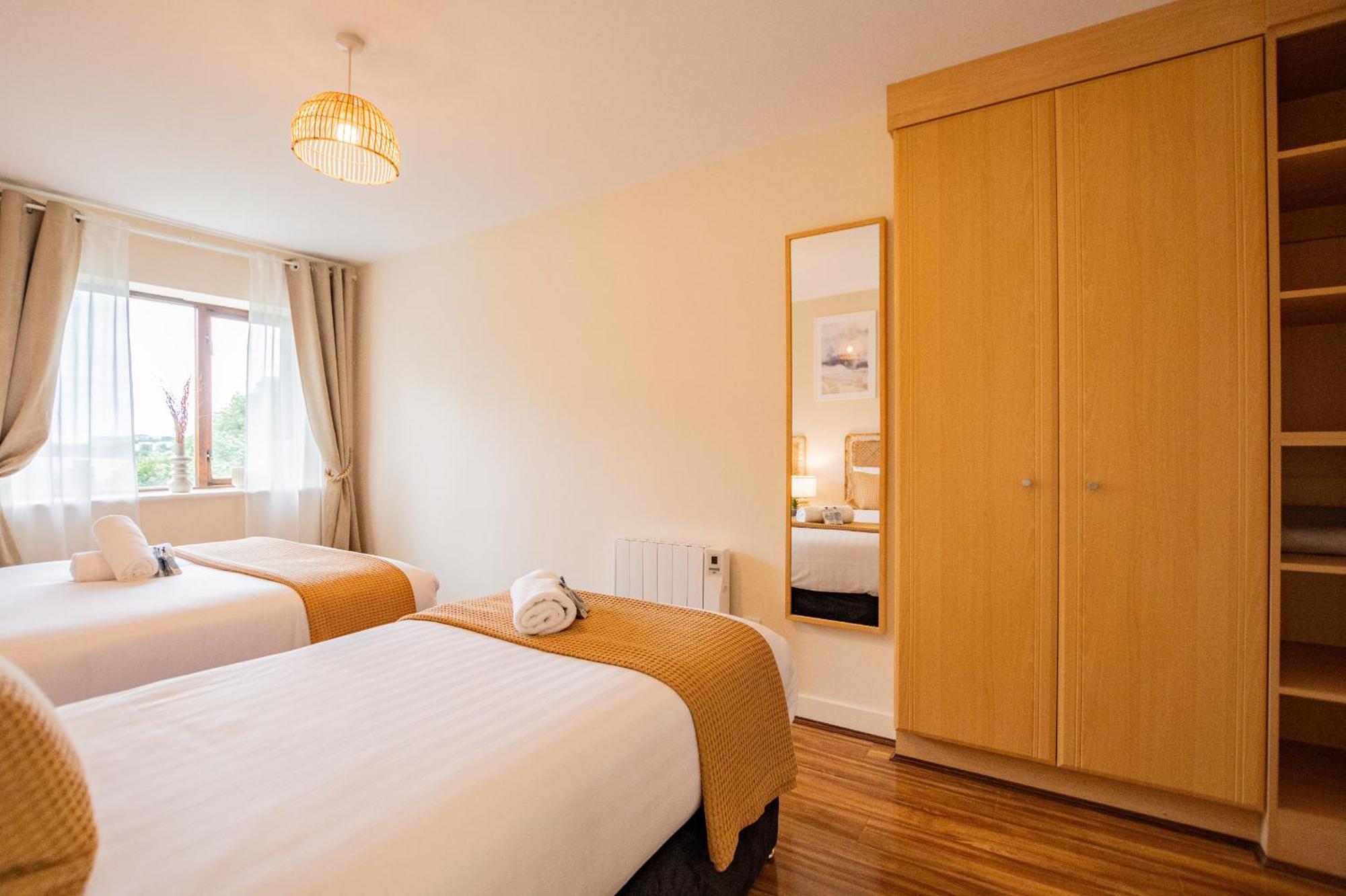 Atalia View Penthouse With Balcony * Galway