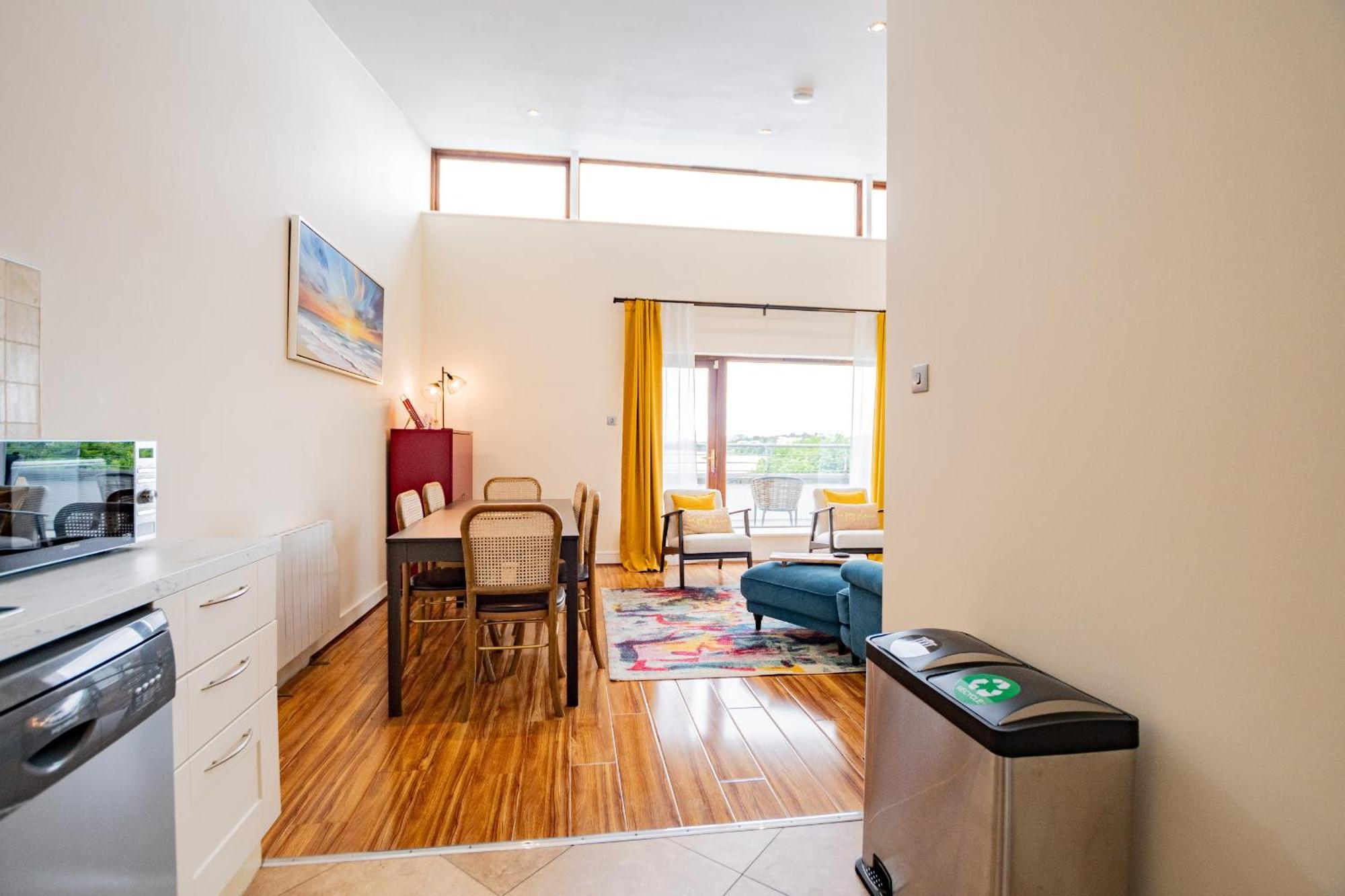 Atalia View Penthouse With Balcony Galway