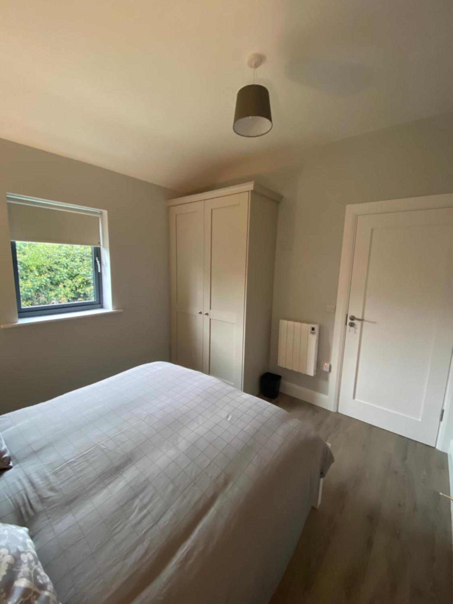 2 Kingsize Bedrooms At Castle View House Apartment *