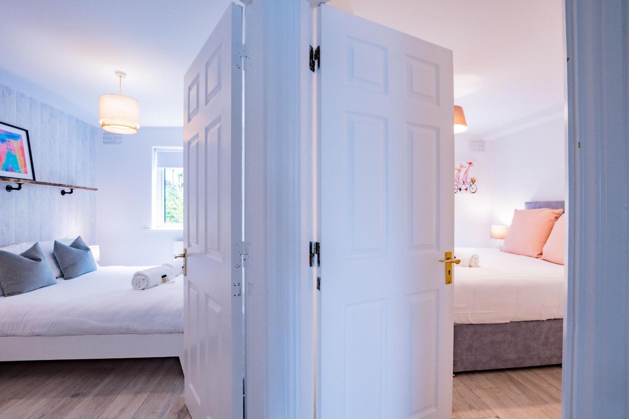 Dockside Haven - Free Parking Apartment Galway