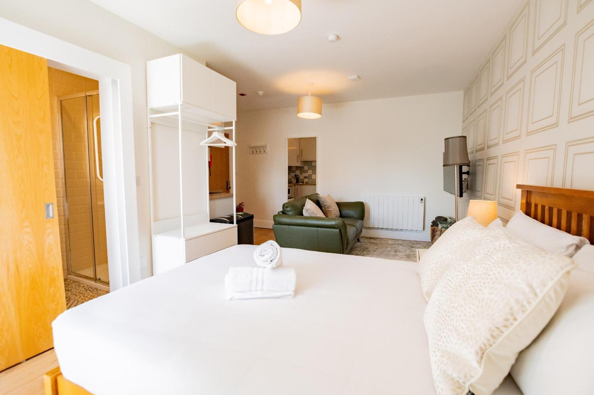 Eyre View - 2 * Galway