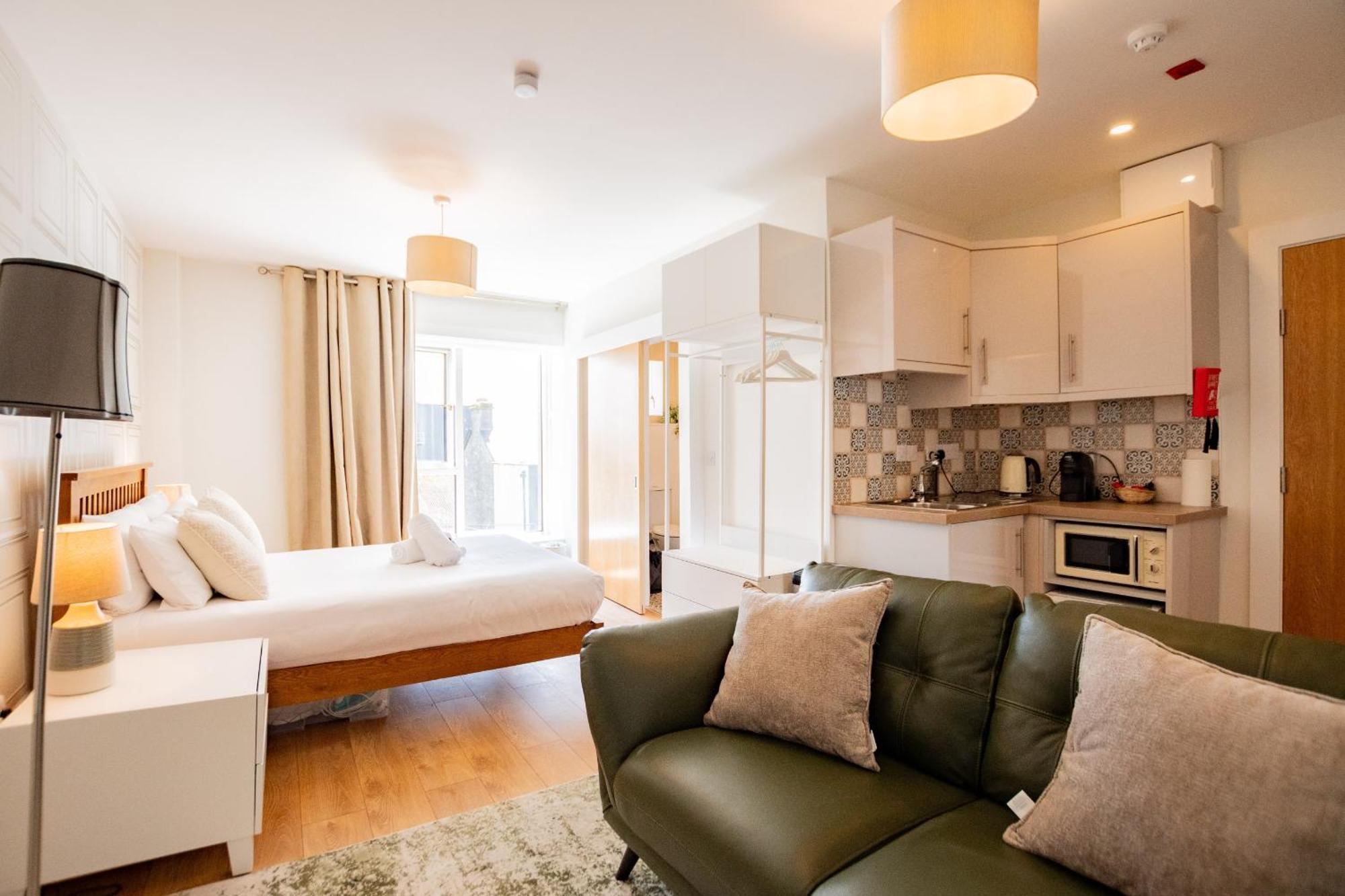 Eyre View - 2 * Galway