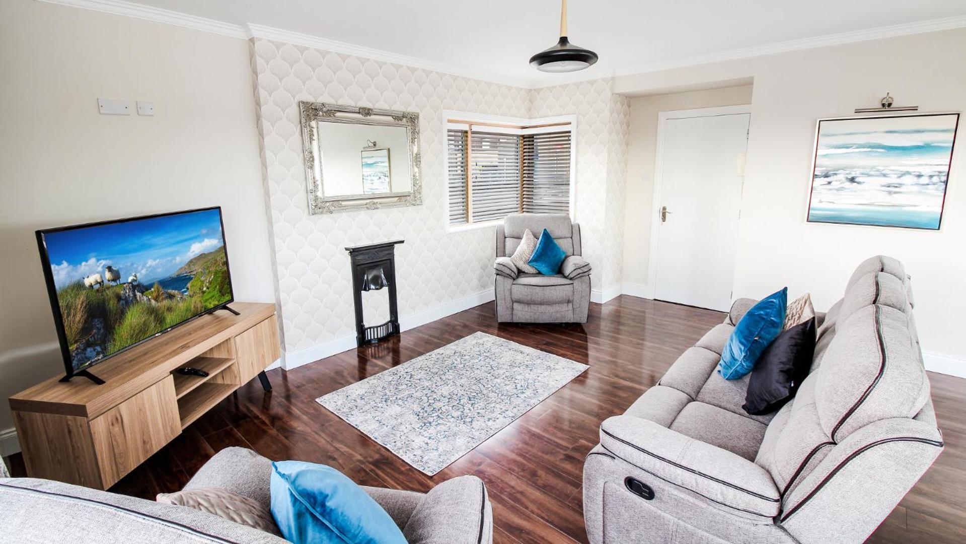 Cresent Townhouse