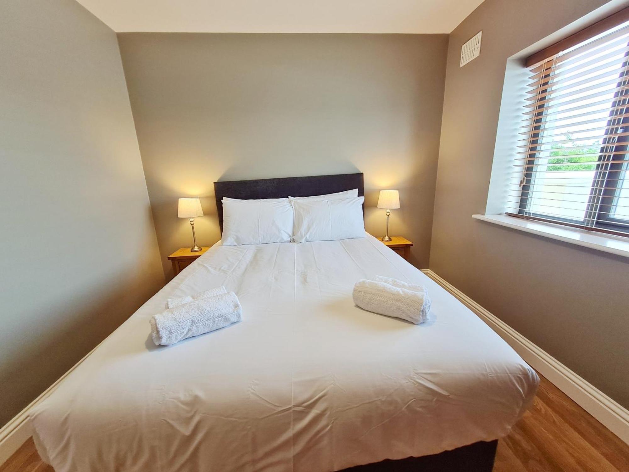 Suburban Penthouse -no 1 Galway