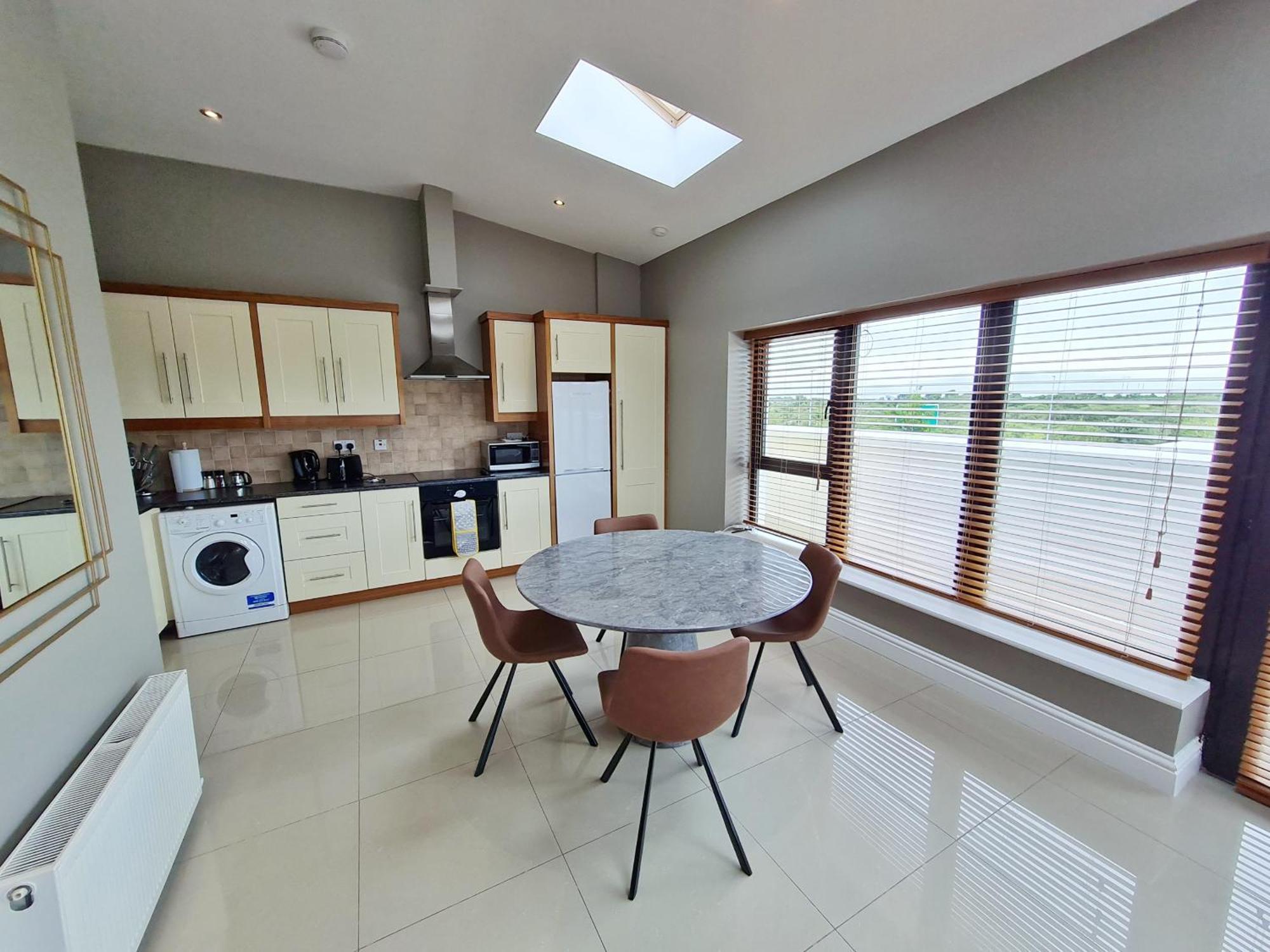 Suburban Penthouse -no 1 *