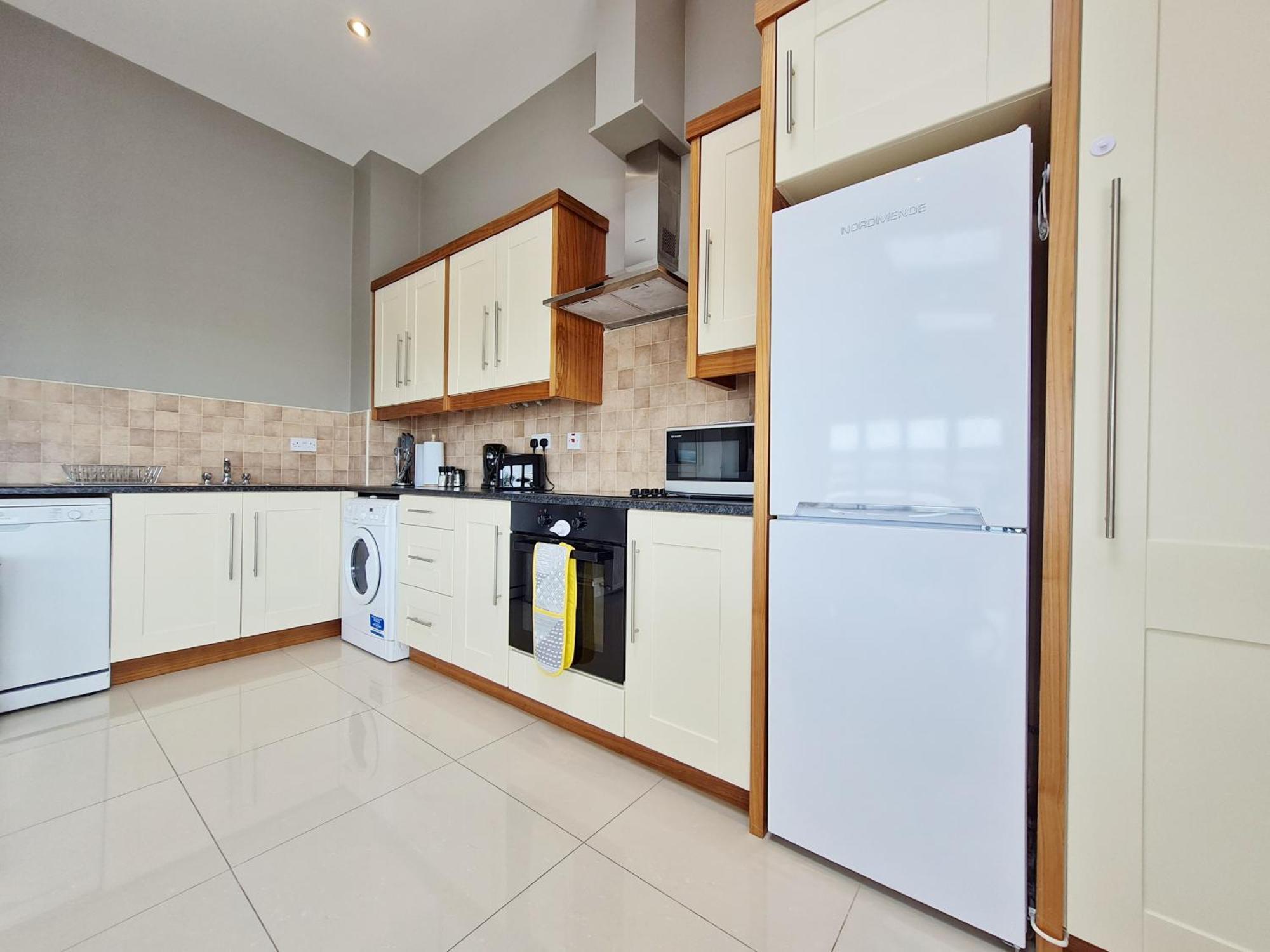 Suburban Penthouse -no 1 * Galway